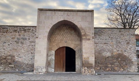 Çakırsaz Hanı