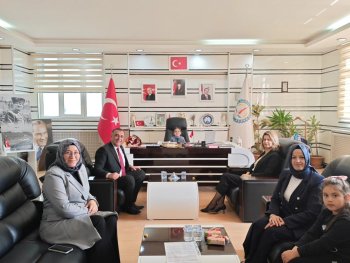 BAŞKANIMIZIN KOLTUĞU BUGÜN MİNİKLERİMİZE EMANET...