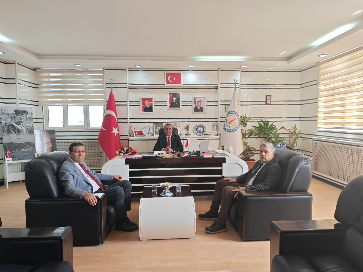 İŞKUR VE SGK İL MÜDÜRLERİMİZDEN BAŞKANIMIZA ZİYARET...