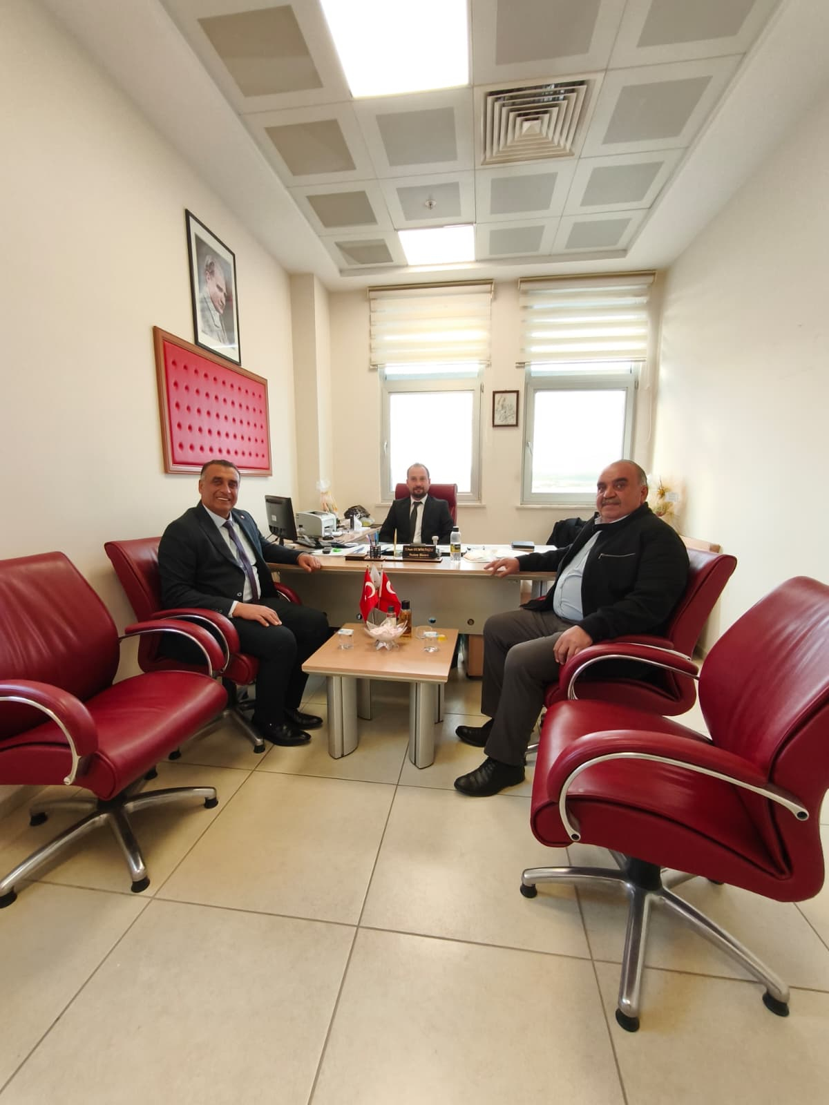 BAŞKANLARIMIZDAN HASTANE MÜDÜRÜNE ZİYARET...