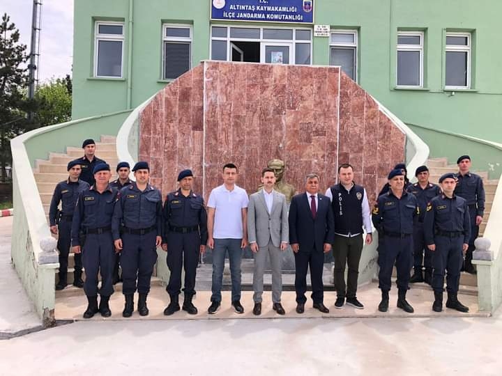Kaymakamımız Sn. Mehmet Can Irdelp ile birlikte, Jandarma  ve Emniyet Mensuplarımızı ziyaret ederek Bayramlarını Tebrik Ettik.
